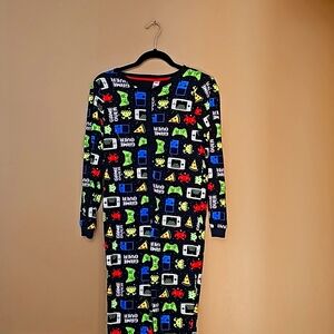 KIDS PAJAMAS ONSIE NWOT